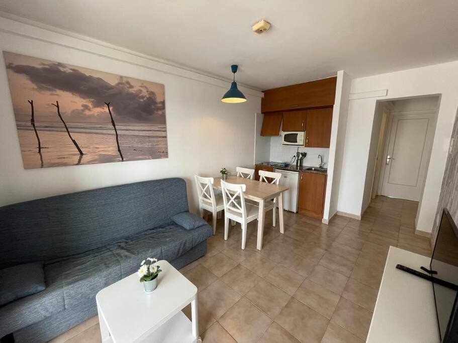 Mitjana Apartamento Con Piscina Ciutadella  Exterior foto